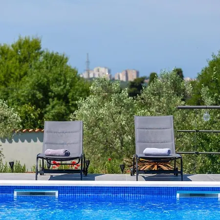 Villa La Perla By Guide Pula