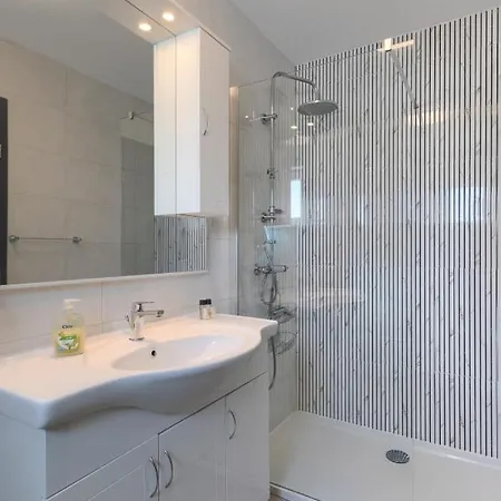 Villa La Perla By Guide Póla