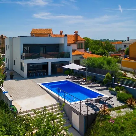 La Perla By Guide Villa *