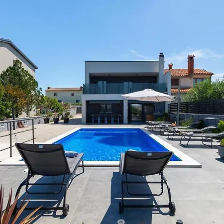 Villa La Perla By Guide Póla