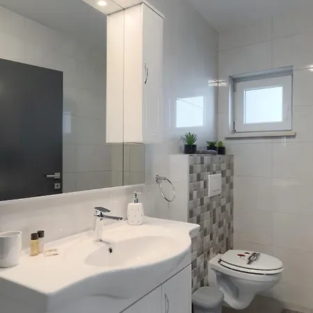 La Perla By Guide Villa