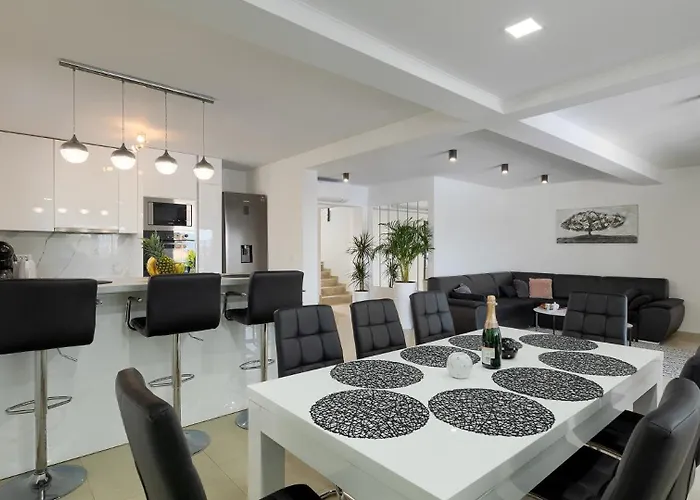 La Perla By Guide Villa