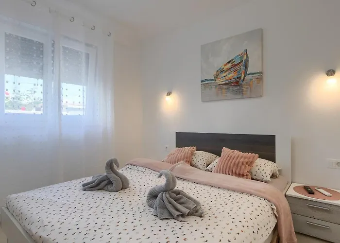 La Perla By Guide Willa *