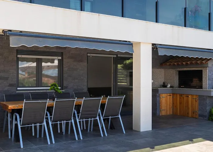 Villa La Perla By Guide